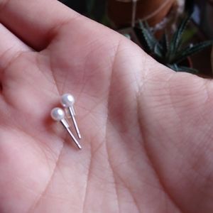 Pearl small earrings